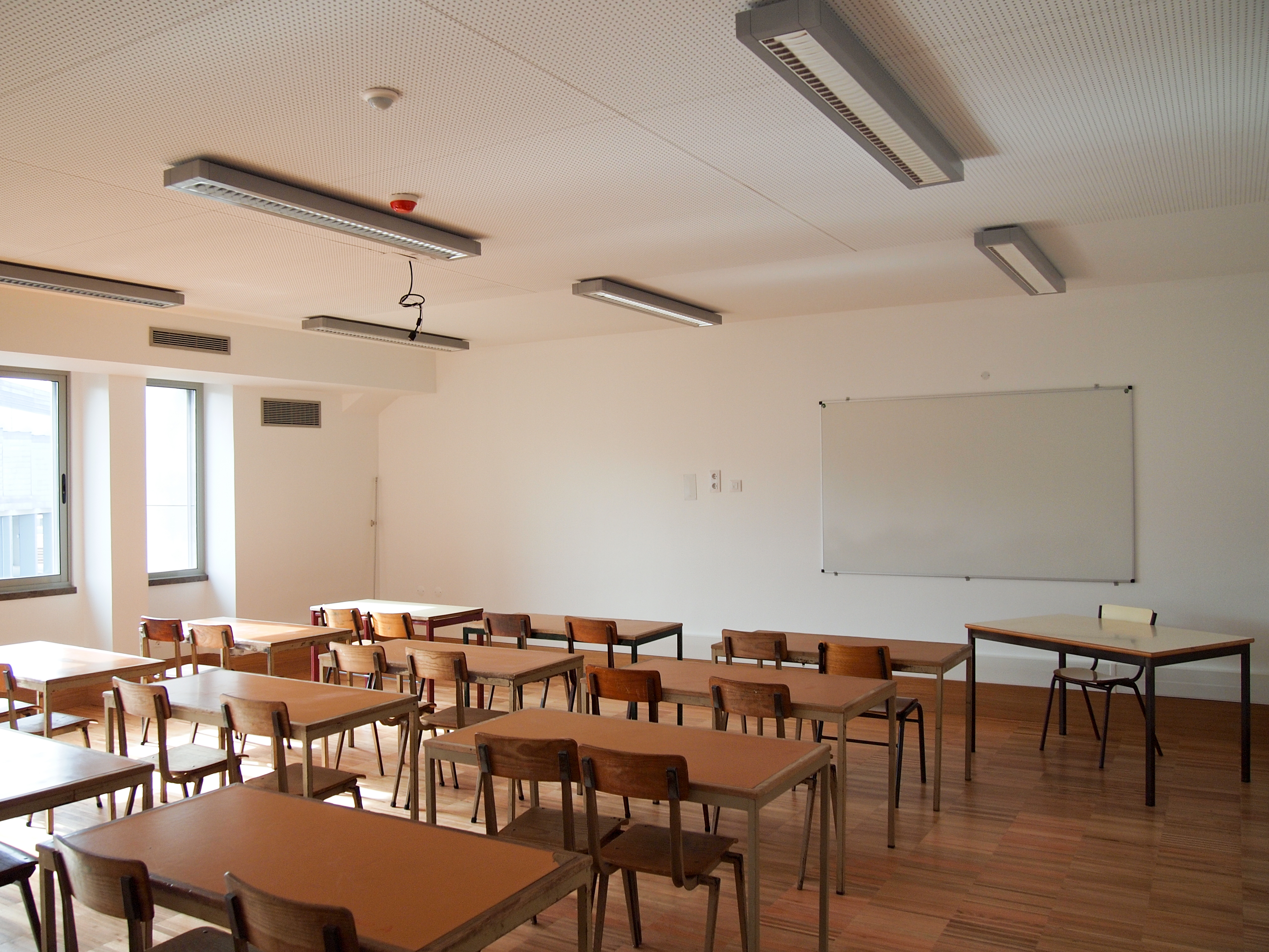 ESCOLA SECUNDÁRIA D. JOÃO II